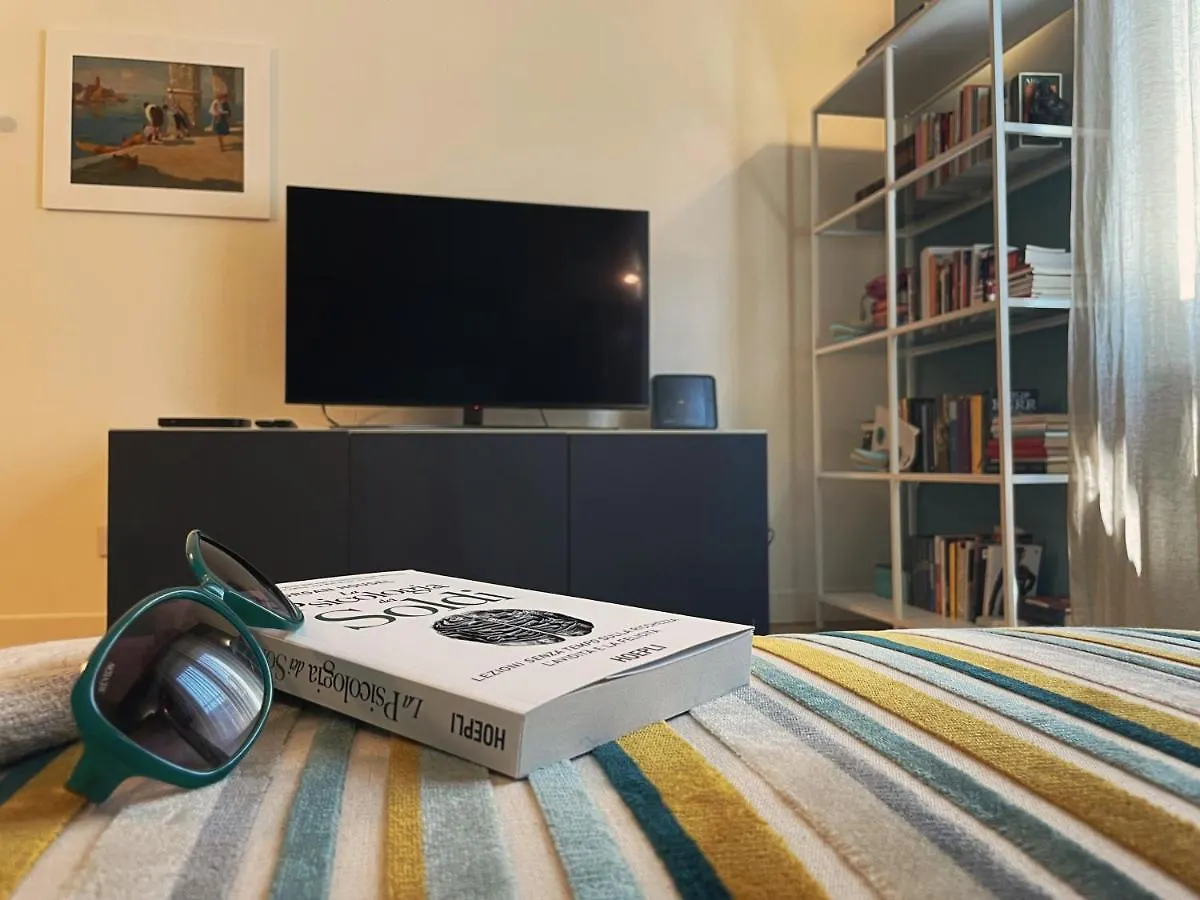 Lägenhet Oreaspiti - Not Only A Suite In Magenta Quarter Milano Italien